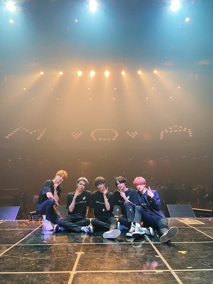 TOMORROW X TOGETHER